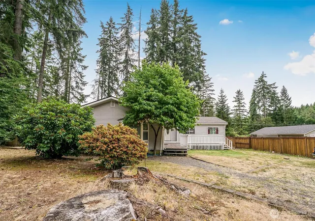 Photo 3 of Sale Pending at 14014 131st Street Nw, Gig Harbor, WA 98329 | MLS# NWM2412266 | Listing updated on 2026-09-25