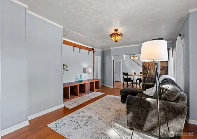 Photo 2 of Sale Pending at 22 S Emerson Ave, Wenatchee, WA 98801 | MLS# NWM2414165 | Listing updated on 2026-09-25