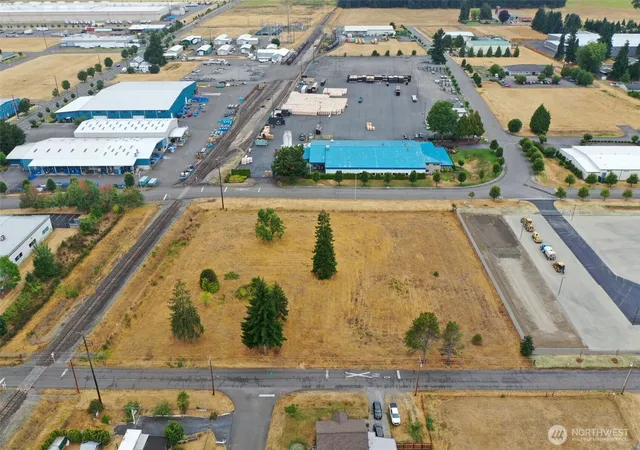 Photo 3 of Sale Pending at 1805 Sandra Ave, Centralia, WA 98531 | MLS# NWM2416055 | Listing updated on 2026-06-16