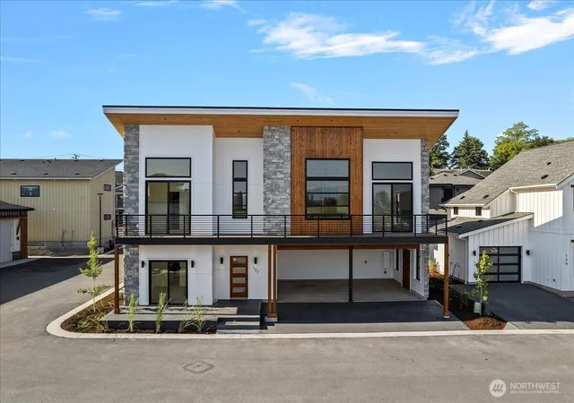 Photo 2 of Sale Pending at 208 Skipping Stone Loop, Lynden, WA 98264 | MLS# NWM2418497 | Listing updated on 2026-05-13