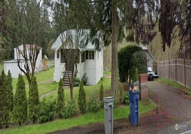 Photo 1 of Sale Pending at 9722 S Lake Stevens Rd, Lake Stevens, WA 98258 | MLS# NWM2419802 | Listing updated on 2026-09-25