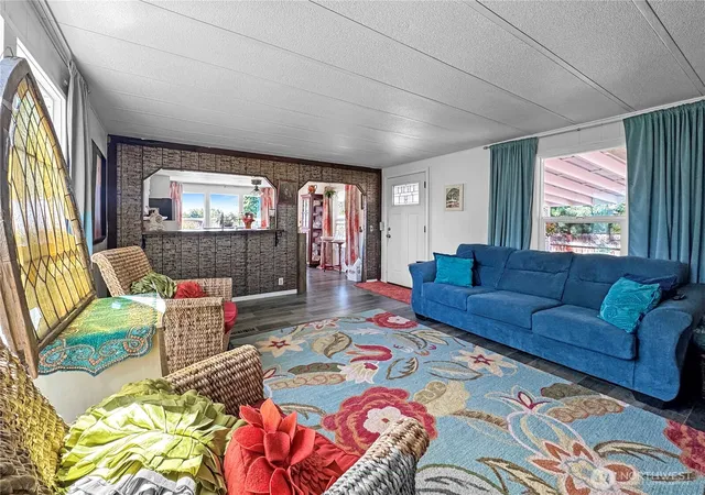Photo 3 of Sale Pending at 1019 Ne Empire St, College Place, WA 99324 | MLS# NWM2420625 | Listing updated on 2026-08-17