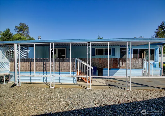Photo 3 of Manufactured home for sale at 2725 E Fir St #67, Mount Vernon, WA 98273 | MLS# NWM2423136 | Listing updated on 2026-09-29