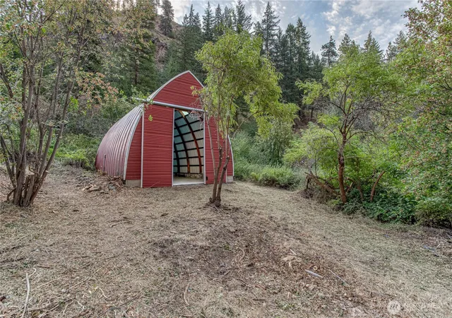 Photo 2 of Sale Pending at 8979 Olalla Cyn Rd, Cashmere, WA 98815 | MLS# NWM2426171 | Listing updated on 2026-09-25