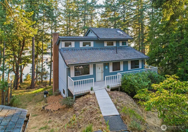 Photo 1 of Sale Pending at 309 Afterglow Dr, Friday Harbor, WA 98250 | MLS# NWM2426289 | Listing updated on 2026-09-25