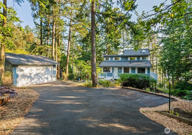 Photo 2 of Sale Pending at 309 Afterglow Dr, Friday Harbor, WA 98250 | MLS# NWM2426289 | Listing updated on 2026-09-25