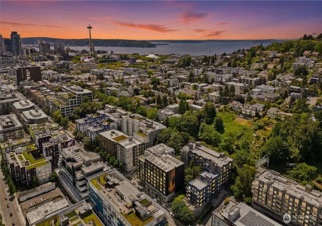 Photo 3 of Condo for sale at 701 Galer St #808, Seattle, WA 98109 | MLS# NWM2428409 | Listing updated on 2026-10-01
