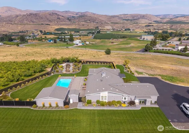 Photo 2 of Sale Pending at 1315 Green Ave, Manson, WA 98831 | MLS# NWM2428684 | Listing updated on 2026-09-25