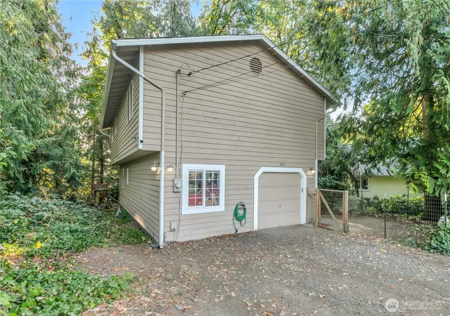 Photo 3 of Sale Pending at 18610 5th Avenue Ne, Suquamish, WA 98392 | MLS# NWM2429084 | Listing updated on 2026-06-28