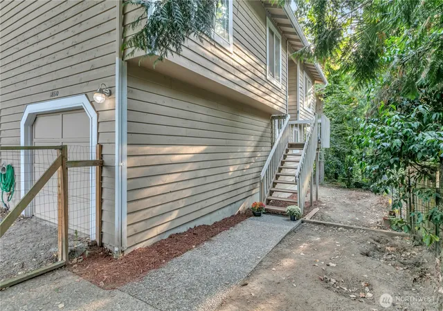 Photo 3 of Sale Pending at 18610 5th Avenue NE, Suquamish, WA 98392 | MLS# NWM2429084 | Listing updated on 2026-06-28