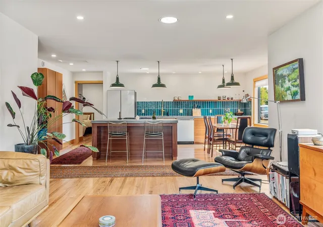 Photo 4 of Single family home for sale at 1738 Washington St, Port Townsend, WA 98368 | MLS# NWM2430849 | Listing updated on 2026-09-27