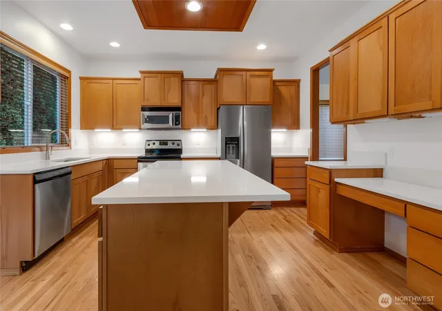Photo 4 of Sale Pending at 854 Center St W, Eatonville, WA 98328 | MLS# NWM2430906 | Listing updated on 2026-09-25