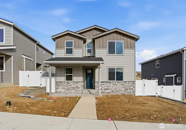 Photo 2 of Sale Pending at 2132 Plumridge Ct, Wenatchee, WA 98801 | MLS# NWM2432691 | Listing updated on 2026-09-25