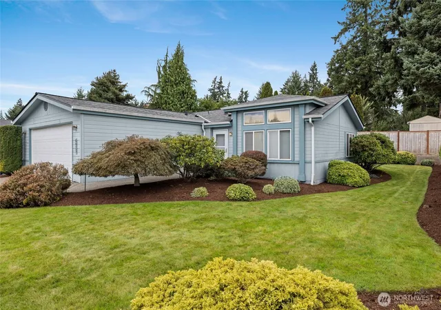 Photo 3 of Manufactured home for sale at 6023 88th Street Ct E #35, Puyallup, WA 98371 | MLS# NWM2433837 | Listing updated on 2026-10-15