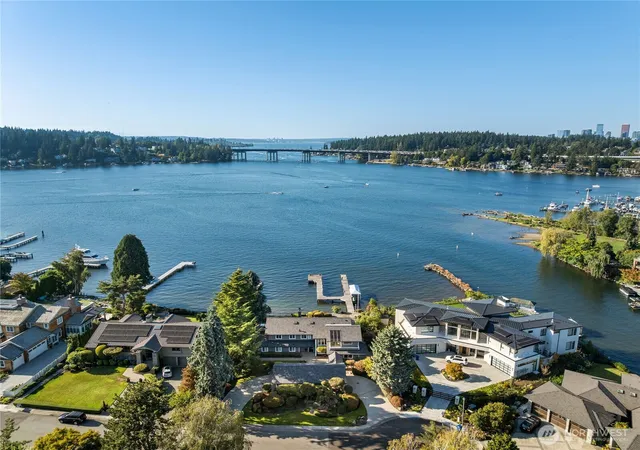 Photo 3 of Single family home for sale at 106 Cascade Key, Bellevue, WA 98006 | MLS# NWM2434248 | Listing updated on 2026-09-27