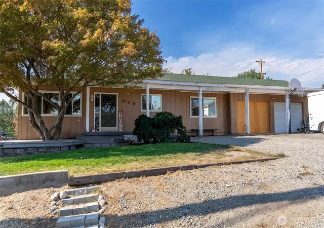 Photo 1 of Sale Pending at 519 Locust St, Omak, WA 98841 | MLS# NWM2435852 | Listing updated on 2026-09-25