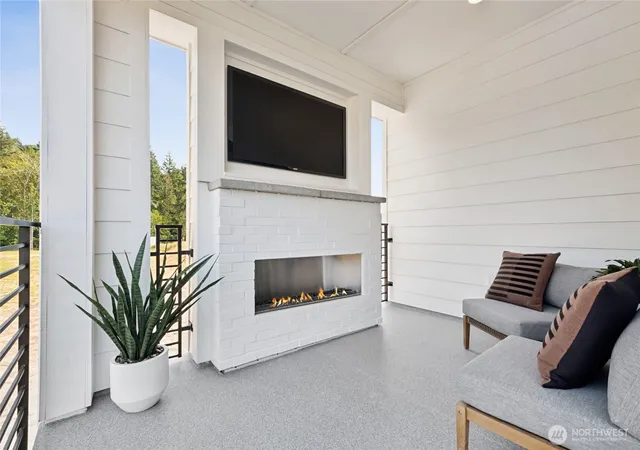 Photo 4 of Sale Pending at 13730 SE 84th Street #13, Newcastle, WA 98059 | MLS# NWM2436016 | Listing updated on 2026-09-25