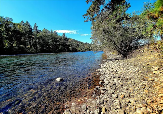 Photo 3 of Sale Pending at 53 Highway 10, Cle Elum, WA 98922 | MLS# NWM2436674 | Listing updated on 2026-06-16