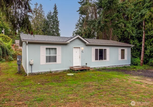 Photo 2 of Sale Pending at 6705 Ne Prospect St, Suquamish, WA 98392 | MLS# NWM2439111 | Listing updated on 2026-05-25