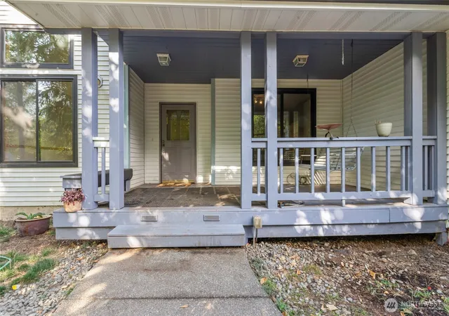 Photo 4 of Sale Pending at 7601 Earling St NE, Olympia, WA 98506 | MLS# NWM2439157 | Listing updated on 2026-10-02