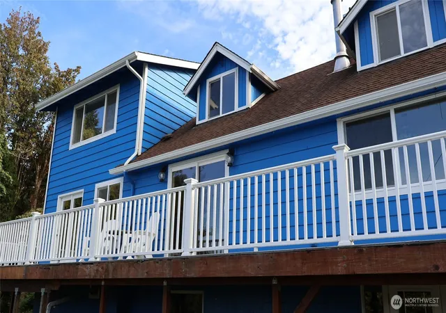 Photo 3 of Single family home for sale at 3140 E Washington, Port Orchard, WA 98366 | MLS# NWM2439513 | Listing updated on 2026-09-29