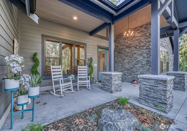 Photo 3 of Sale Pending at 2909 131st Street Nw, Gig Harbor, WA 98332 | MLS# NWM2441652 | Listing updated on 2026-09-25