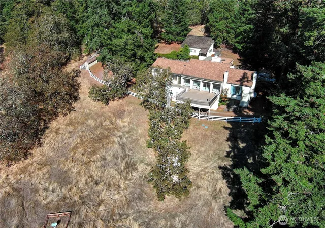 Photo 3 of Single family home for sale at 327 Twin Oaks Dr, Friday Harbor, WA 98250 | MLS# NWM2442781 | Listing updated on 2026-09-21