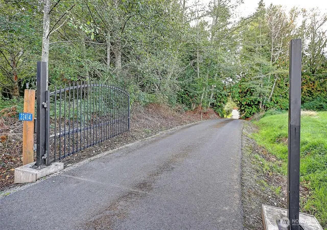 Photo 3 of Sale Pending at 22414 Bulson Rd, Mount Vernon, WA 98274 | MLS# NWM2444058 | Listing updated on 2026-09-25