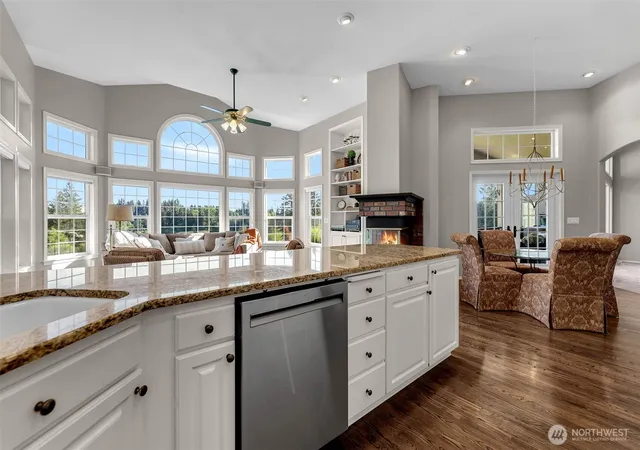 Photo 3 of Contingent at 3901 Nw 150th Circle, Vancouver, WA 98685 | MLS# NWM2444731 | Listing updated on 2026-10-21