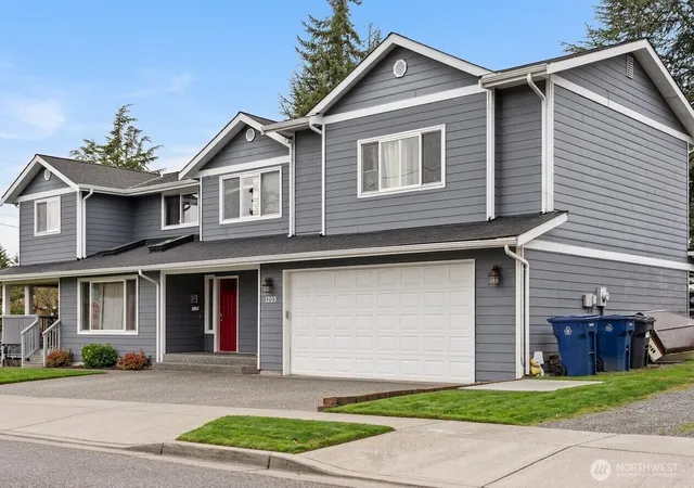 Photo 2 of Sale Pending at 1203 E Section St, Mount Vernon, WA 98274 | MLS# NWM2447541 | Listing updated on 2026-09-25