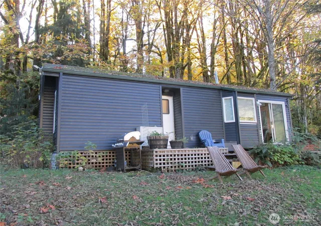 Photo 1 of Manufactured home for sale at 9391 Colony Ln, Concrete, WA 98237 | MLS# NWM2447737 | Listing updated on 2026-10-29