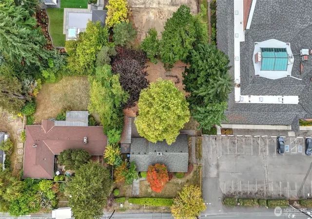 Photo 1 of Sale Pending at 4025 86th Avenue Se, Mercer Island, WA 98040 | MLS# NWM2448167 | Listing updated on 2026-09-25