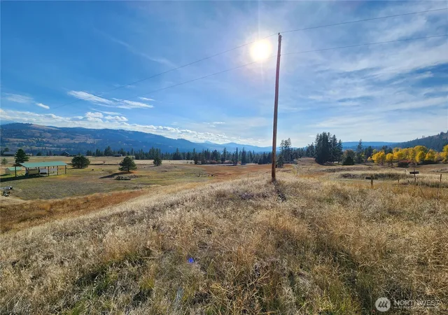 Photo 4 of Sale Pending at 24 Spoke Ln, Republic, WA 99166 | MLS# NWM2448169 | Listing updated on 2026-09-25