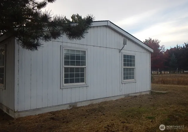 Photo 2 of Manufactured home for sale at 775 Preston Ave, Waitsburg, WA 99361 | MLS# NWM2448264 | Listing updated on 2026-09-18