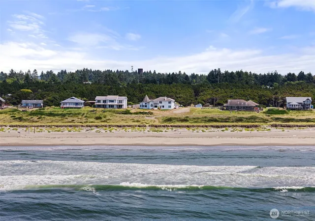 Photo 3 of Single family home for sale at 1981 Grey Gull Ln S, Westport, WA 98595 | MLS# NWM2448418 | Listing updated on 2026-09-29