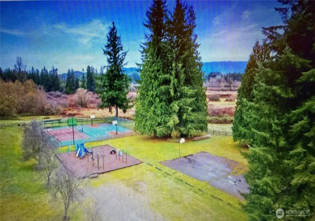 Photo 4 of Single family home for sale at 25507 Mountain Dr, Arlington, WA 98223 | MLS# NWM2451109 | Listing updated on 2026-10-01