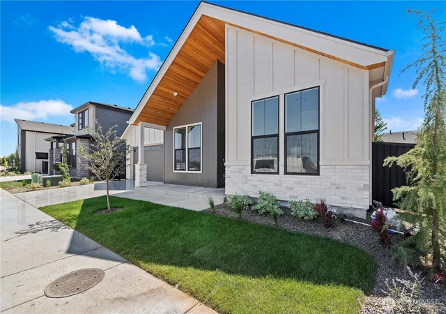 Photo 4 of Sale Pending at 16401 30th Avenue E #5, Tacoma, WA 98446 | MLS# NWM2451640 | Listing updated on 2026-09-25