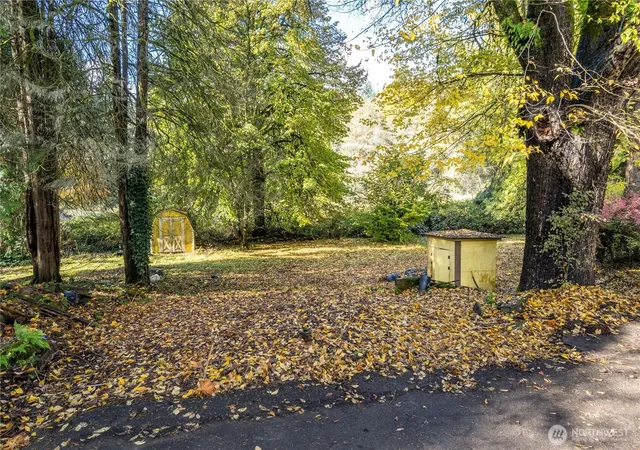 Photo 3 of Sale Pending at 2104 Delameter Rd, Castle Rock, WA 98611 | MLS# NWM2451817 | Listing updated on 2026-09-25