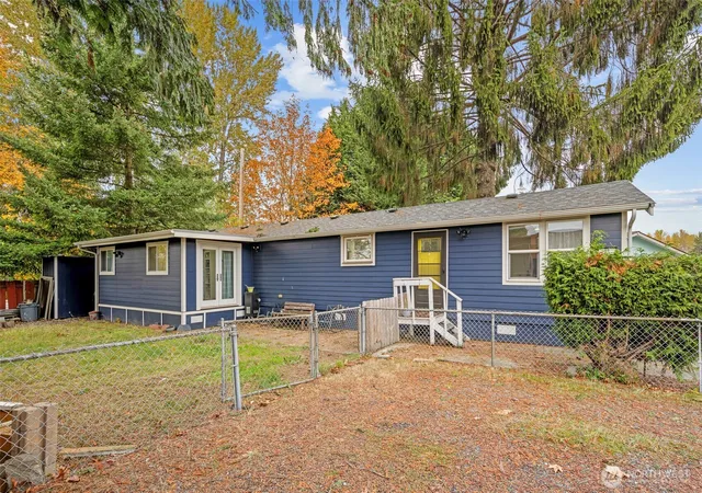 Photo 1 of Manufactured home for sale at 1645 S 272nd Street #13, Federal Way, WA 98003 | MLS# NWM2452077 | Listing updated on 2026-09-21