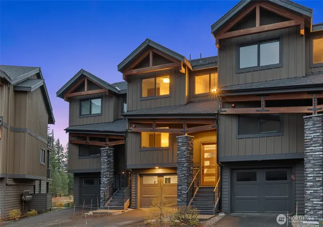 Townhouse for sale at 140 Wildflower Loop, Cle Elum, WA 98922 | MLS# NWM2452502