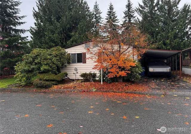 Photo 2 of Manufactured home for sale at 815 124th Street Sw #1, Everett, WA 98204 | MLS# NWM2453264 | Listing updated on 2026-09-28