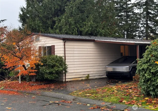 Photo 3 of Manufactured home for sale at 815 124th Street Sw #1, Everett, WA 98204 | MLS# NWM2453264 | Listing updated on 2026-09-28