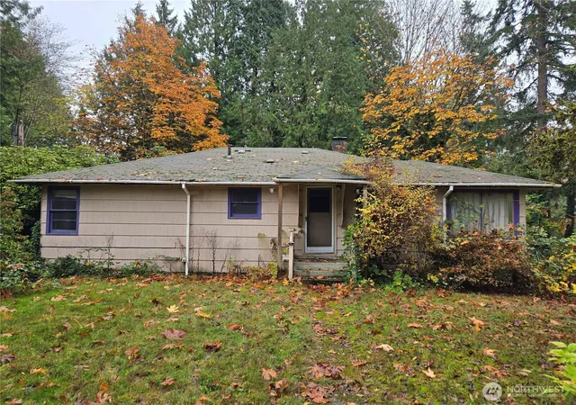Photo 1 of Sale Pending at 10415 Slater Ave Ne, Kirkland, WA 98033 | MLS# NWM2453911 | Listing updated on 2026-02-03
