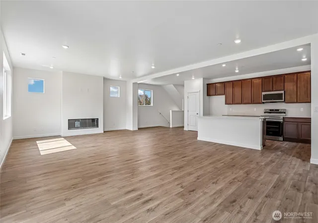 Photo 4 of Single family home for sale at 2422 128th Place SE #02, Everett, WA 98208 | MLS# NWM2454315 | Listing updated on 2026-09-20