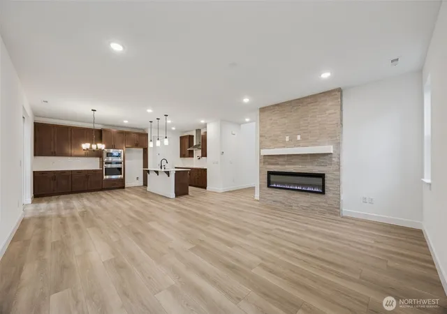 Photo 4 of Single family home for sale at 2207 Oak Ct #8, Milton, WA 98354 | MLS# NWM2455023 | Listing updated on 2026-09-30