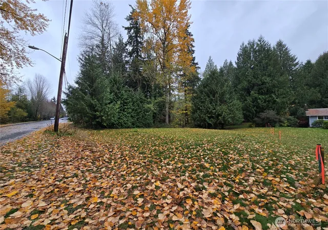 Photo 3 of Sale Pending at 104 Xx Slater Ave NE, Kirkland, WA 98033 | MLS# NWM2455702 | Listing updated on 2026-06-16