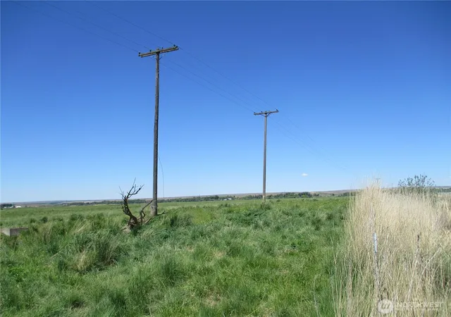 Photo 4 of Sale Pending at 4285 Detour Rd, Touchet, WA 99360 | MLS# NWM2456215 | Listing updated on 2026-09-25