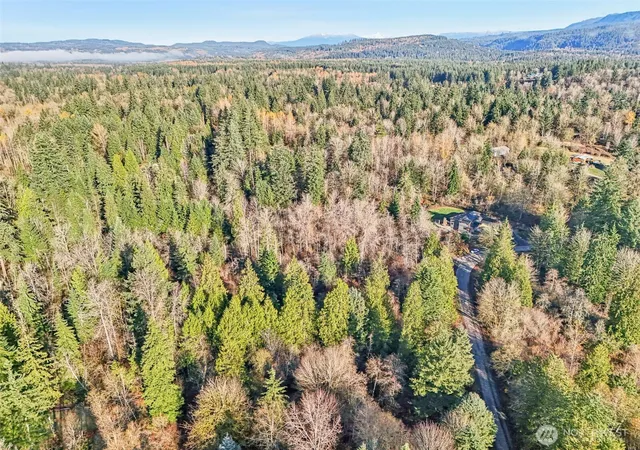 Photo 3 of Sale Pending at 111 W Xx Lake Joy Dr NE, Carnation, WA 98014 | MLS# NWM2456637 | Listing updated on 2026-06-16