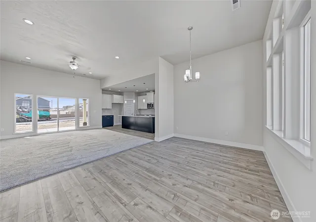 Photo 3 of Single family home for sale at 700 North St NE, Quincy, WA 98848 | MLS# NWM2457642 | Listing updated on 2026-09-30