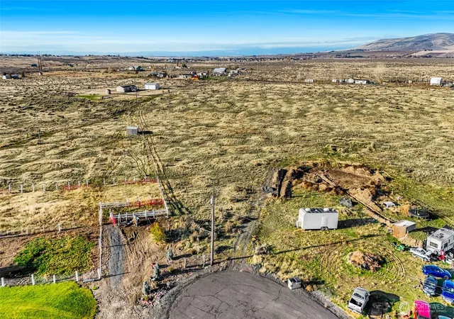 Photo 1 of Sale Pending at 13070 Nw Rd A3, Ephrata, WA 98823 | MLS# NWM2457896 | Listing updated on 2026-08-31